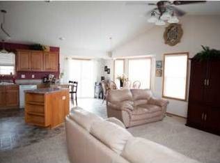 1837 S Smithmoor Cir, Wichita, KS 67207