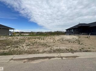 14 Whitetail Point E, Mundare, AB T0B3H0
