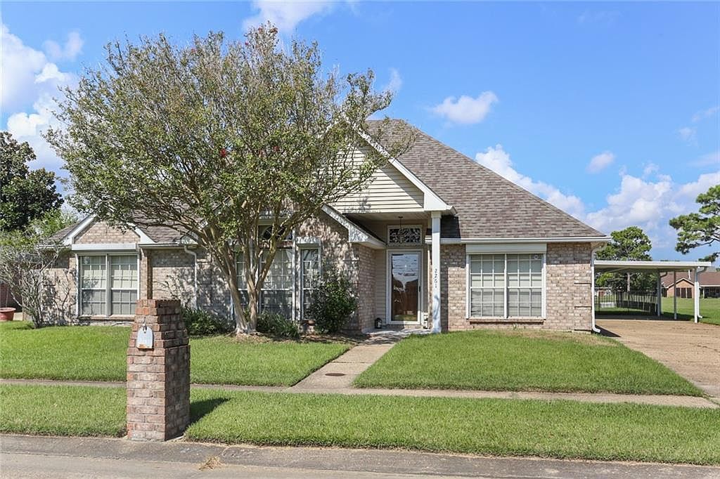 2261 Country Club Dr, La Place, LA 70068 | Zillow