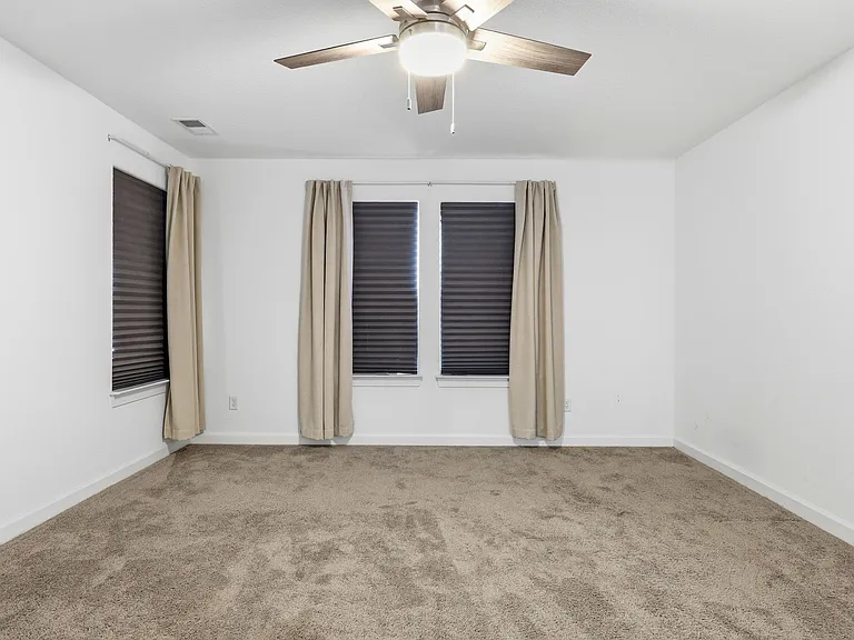208 Ryker Rd E — Photo 30