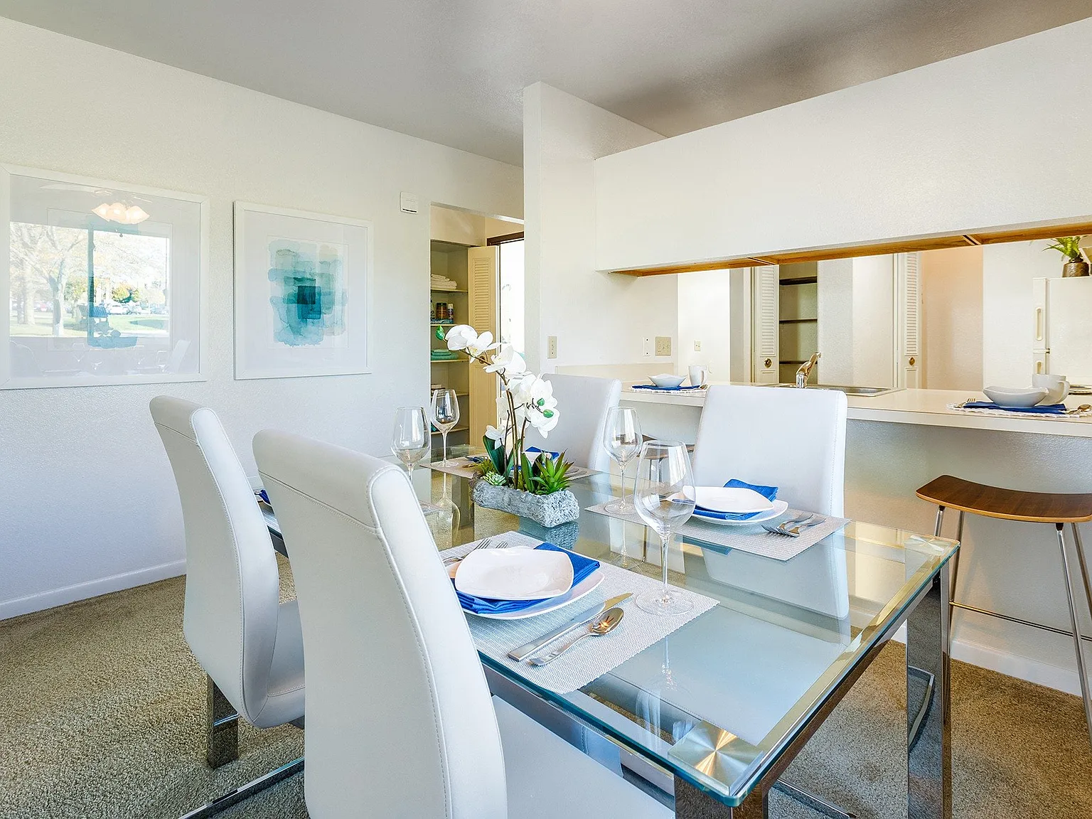 Waters Landing Apartments — Photo 4