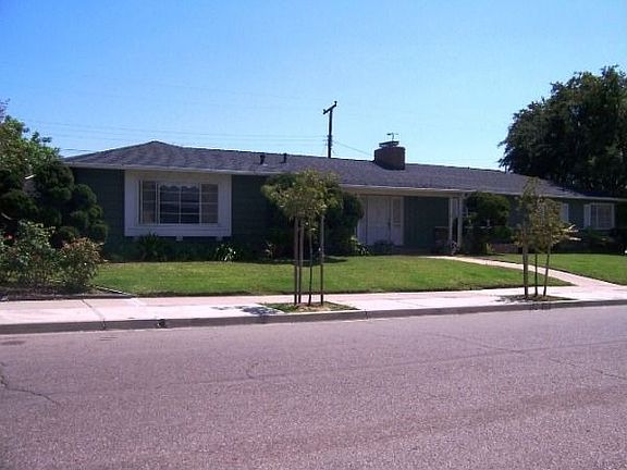 House w/ New 40-Year Roof