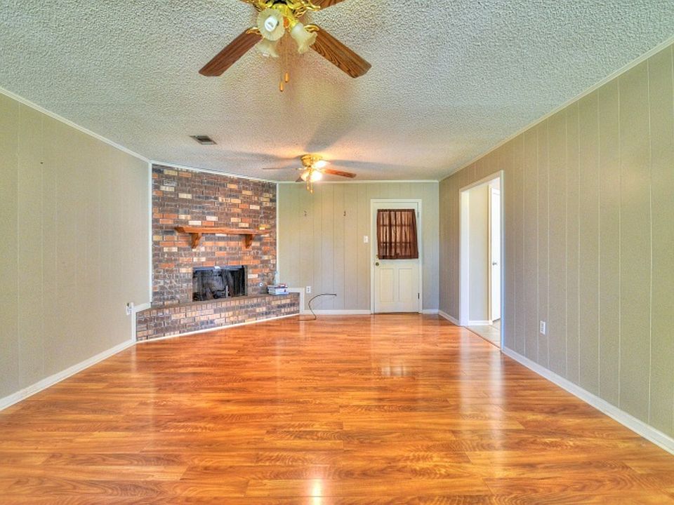 1st image of 1504 S Vista Ave