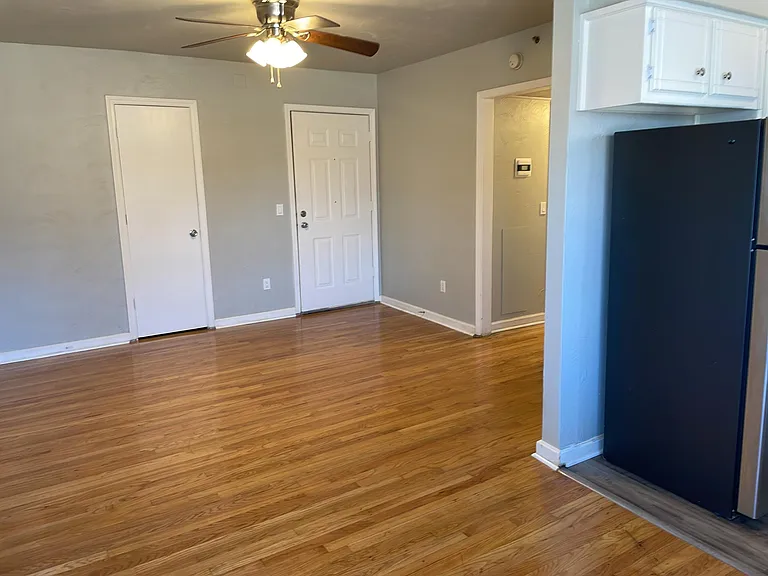 3019 N Lee Ave #1 — Photo 4
