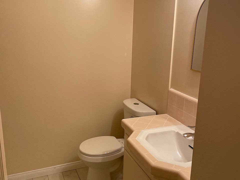 1st image of 5622 N Earle St #2