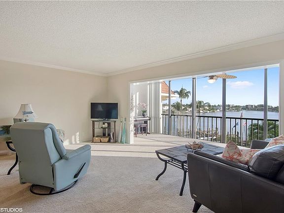 2nd image of 222 Harbour Dr APT 406