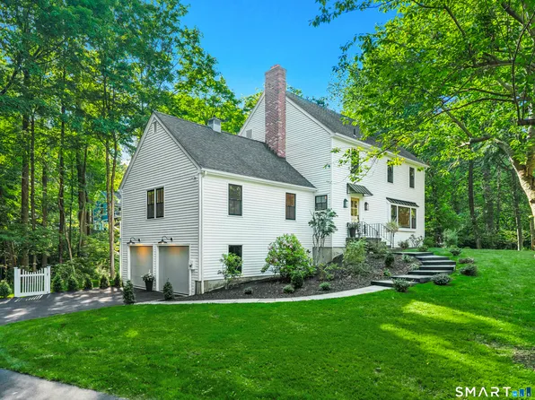 131 Fieldcrest Drive, Ridgefield, CT 06877