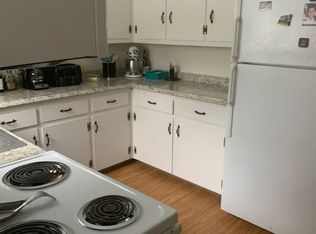 226 Park Ave #C, Dalton, MA 01226