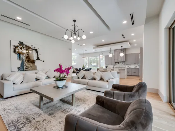 4528 W Amherst Ave, Dallas, TX 75209