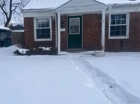 1977 Princeton Rd, Berkley, MI 48072