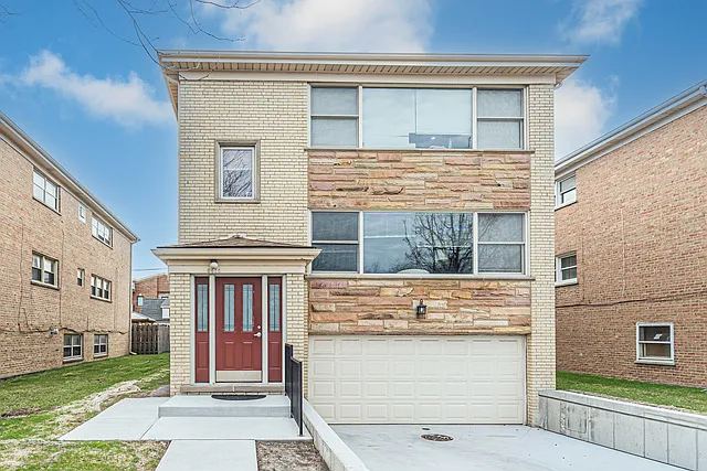 6420 N Spaulding Ave — Photo 1