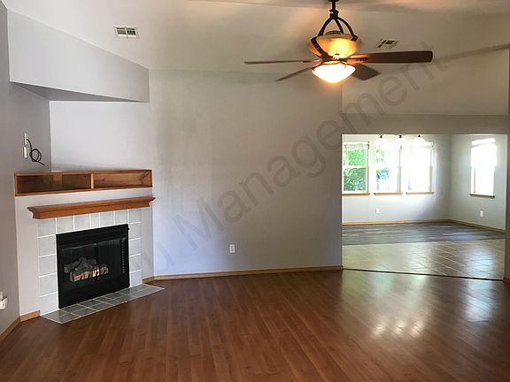 2nd image of 3003 NE 14th St
