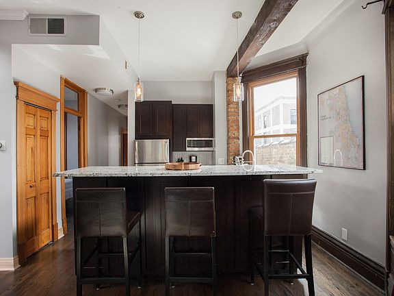 Open kitchen, great for entertaining. Fully stocked with cooking items if you would like.
