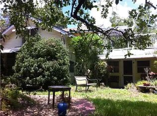 10659 Lake Breeze Dr, Seminole, FL 33772