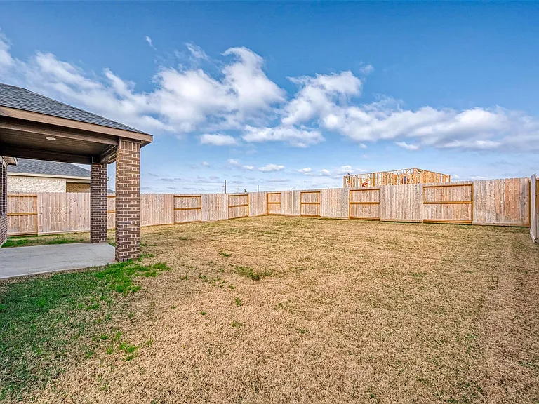 1127 Sugar Dr — Photo 39
