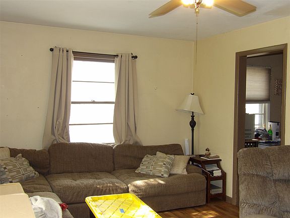 5th image of 3201 57th St