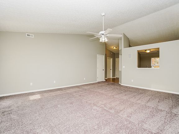 3rd image of 3146 Olympic Club Dr
