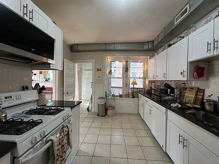 1908 Beacon St #3 — Photo 15