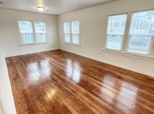 1223 W Nickerson St APT 4, Seattle, WA 98119