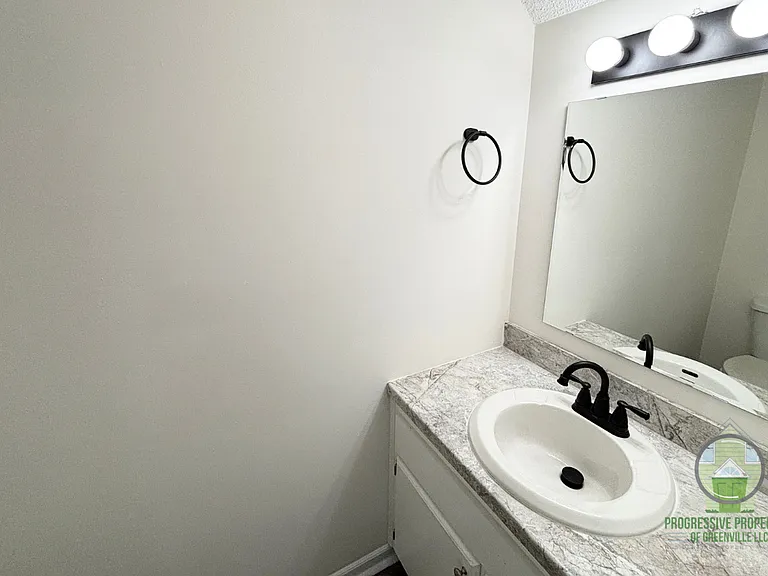 1216 N Main St #A6 — Photo 7