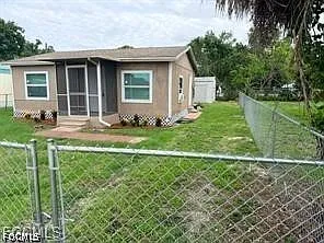 2 bed, 1.0 bath, 672 sqft, $1,400 — Photo 1