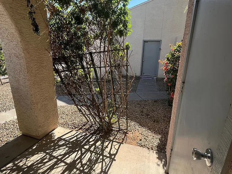 Mission Springs at Scottsdale — Photo 46
