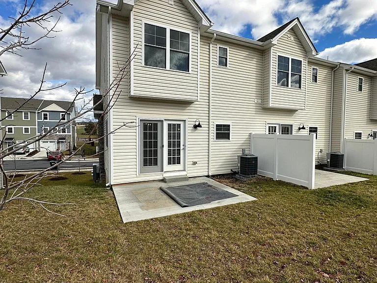 2832 Belgian Dr — Photo 33