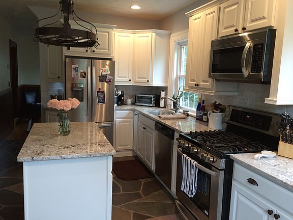 Newly Remodeled Kitchen