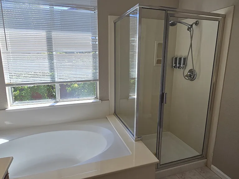 3292 Chateau Du Lac — Photo 17