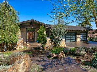 3328 NW Panorama Dr, Bend, OR 97701