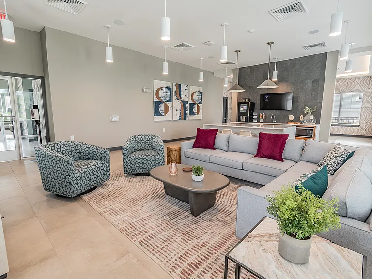 Thrive Luxury Apartments — Photo 27
