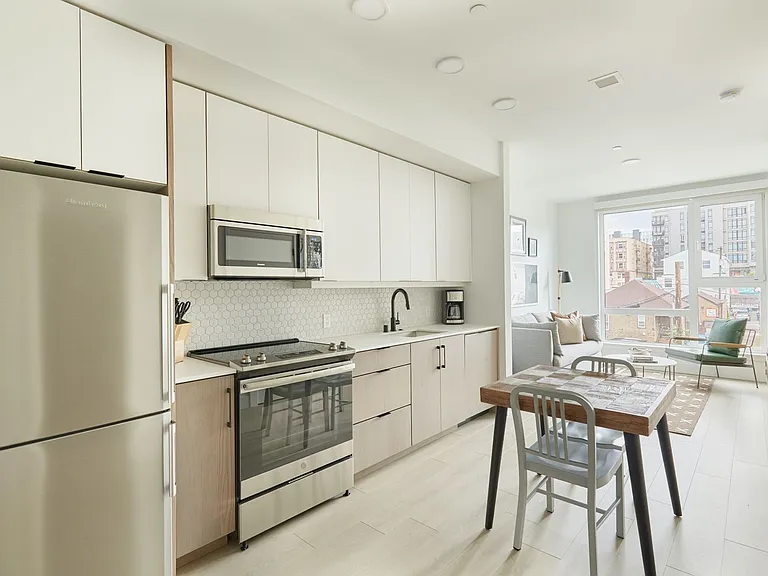 Solis Apartments — Photo 26