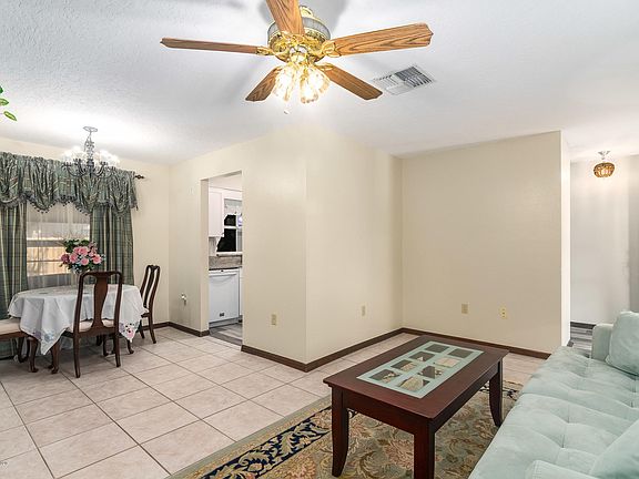5th image of 4070 Lakeview Hills Ave
