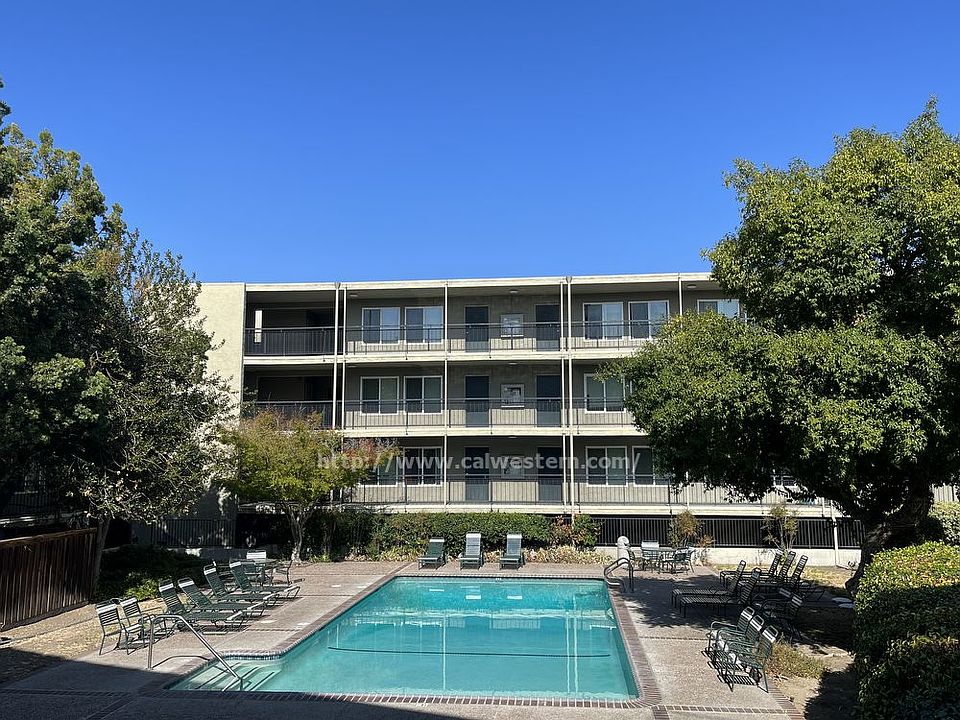 1st image of 1211 Garbo Way #201
