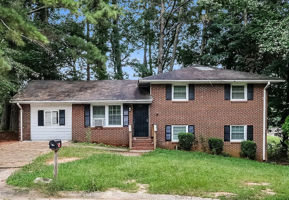 989 Juniper Cir