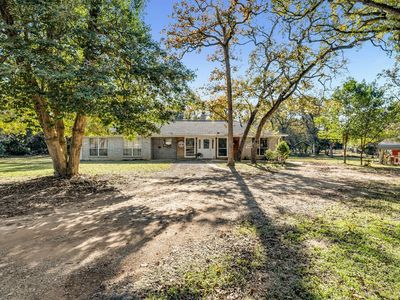6 W Trail Ln, Hilltop Lakes, TX, 77871