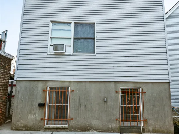 238 Van Nostrand Avenue image 20 of 22