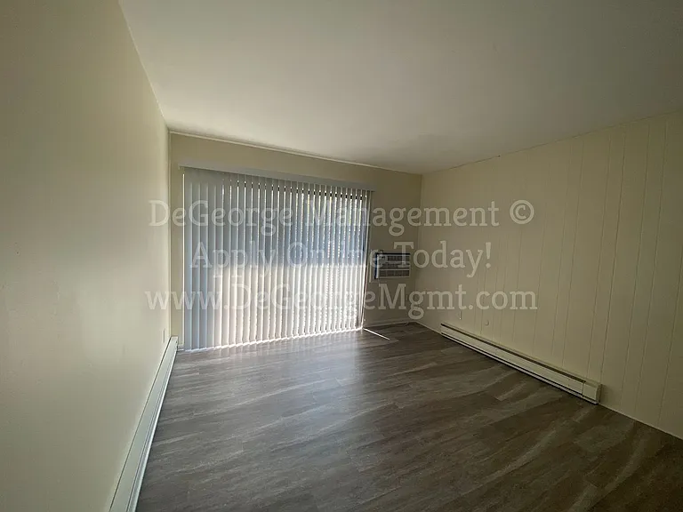 Parkview Apartments — Photo 25
