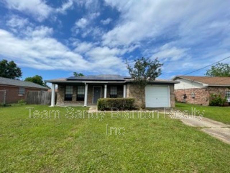 1st image of 7118 Redondo Dr