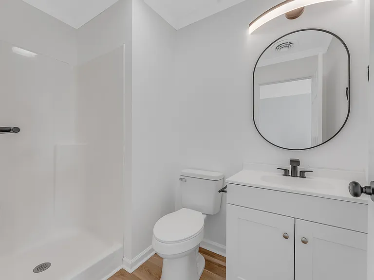 138 Putnam St — Photo 8