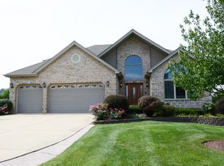 342 Skylark Dr, Bloomingdale, IL 60108