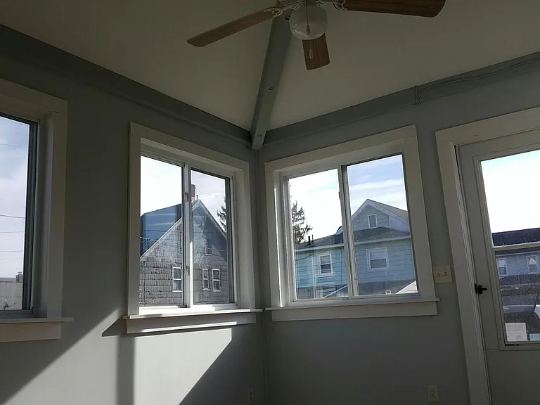 457 Wilson St — Photo 1