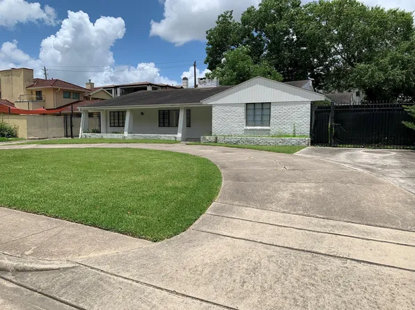 3764 Gramercy St, Houston, TX 77025