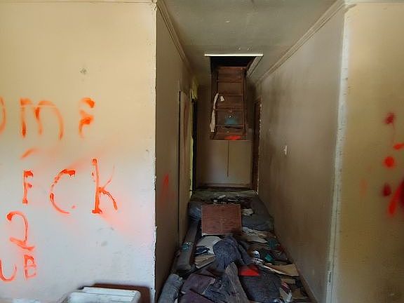 4th image of 1600 W 26th Ave