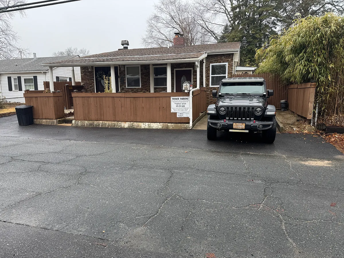 Building Photo - 1304 2nd Rd