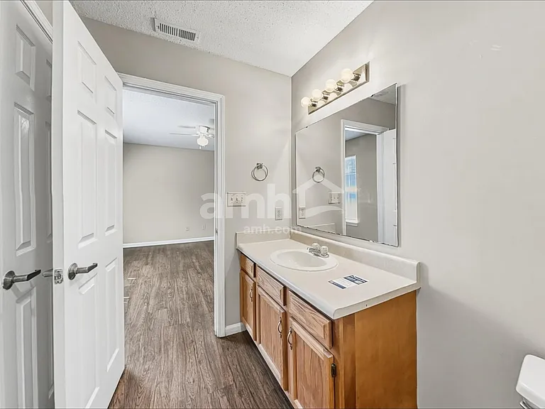 7315 Cordova Dr — Photo 10