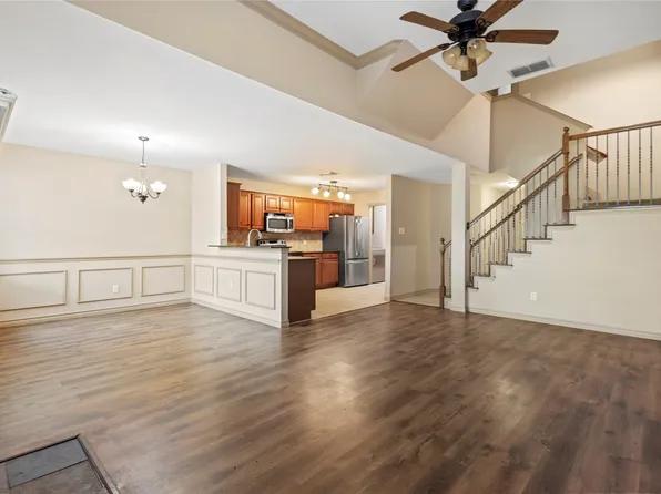 3824 Vista Mar Dr, Euless, TX 76040
