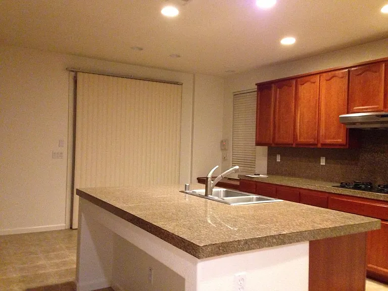 213 Camross Ct — Photo 3
