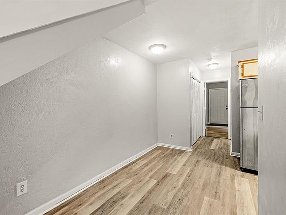 5th image of 1828 Jackson Bluff Rd APT D