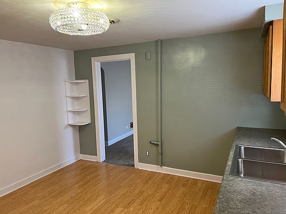 2nd image of 616 173rd St Unit 2